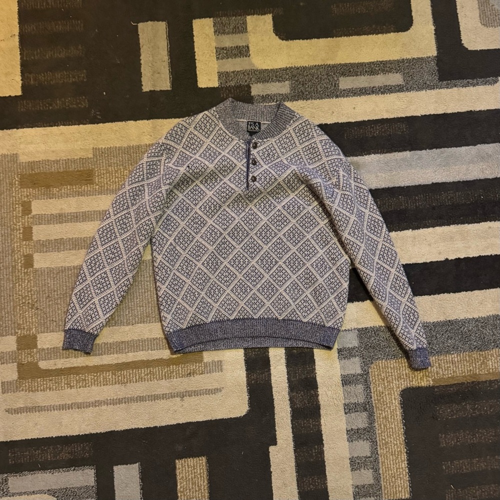 Cozy Gray and Blue Knit Seeater